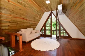 Chalet on Ingleses Beach - NIN008 - Image 3