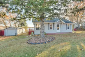Star Lake Pet-Friendly Home: Fire Pit, Dock, Grill - Image 2
