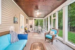 10 Min Walk to Beach • Firepit • Screened Porch - Image 2