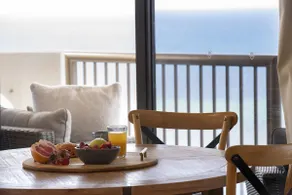 Beach retreat with balcony and views - Image 5