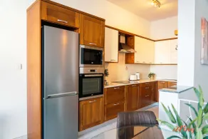 3BR Holiday Home with Sea Access in St Paul's Bay - Image 2