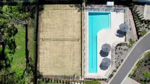 Resort Style Living With Pool, Tennis Court and Beach - Image 4
