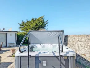 Warner Wood - Heated Pool-Hot tub -Beach -Sleeps16 - Image 4