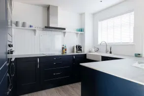 Appartement avec jardin, internet haut débit et barbecue | Vue sur l'eau - Image 5