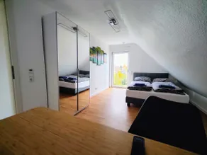 Apartment with French balcony and garden view - Image 5
