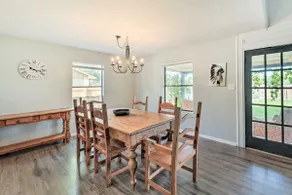 Pet-Friendly Lockhart Home With Private Yard! - Image 4
