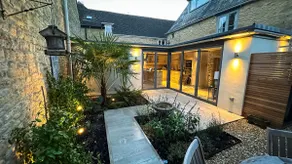 Characterful Cotswold cottage - Fuchsia Cottage - Image 3