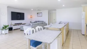 Fernando's Beach Hideaway - Image 3