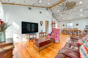 Walk to Downtown Shops & BBQ: Home w/ Fenced Yard! - Image 3