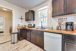 Walk to Downtown Shops & BBQ: Home w/ Fenced Yard! - Image 4