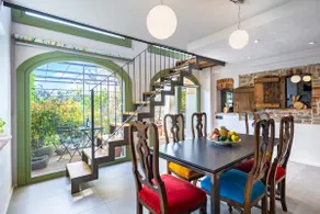 Monet Apartment - Image 2