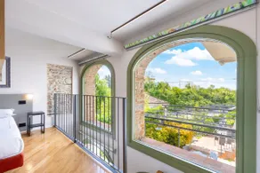 Monet Apartment - Image 3