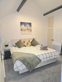 The Mews, Whetstone - Image 3