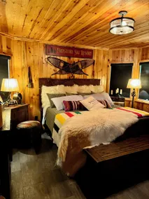 Rustic 5 Bedroom Gorge River Resort - Image 5