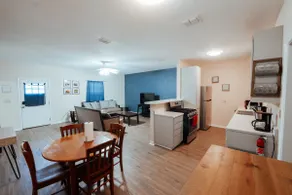 NEW-2 BD Home-Min to Refineries-Extd Stay Discts - Image 3