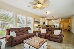 Wooded Lake Retreat - Image 4