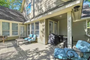 Wooded Lake Retreat - Image 2