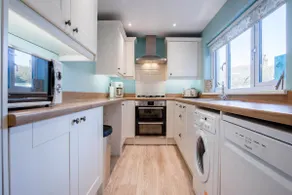 Ty George - 3 Bedroom Cottage - Tenby - Image 2