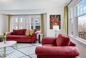 Timeless Escape - 2 Bd & Parking - Image 5