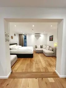 Spacious Apartment for 12 in Hamburg - Image 3