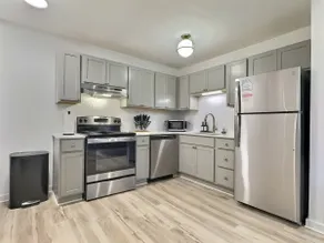 City Retreat, Free Parking, Near Downtown Hotspots - Image 3