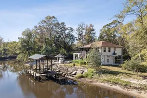 Waterfront 3BR Home w/ Private Boat Ramp & Firepit - Image 2