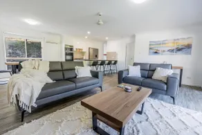 Bayview • Pet-Friendly Fenced Yard • Walk to Beach - Image 2