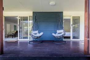 Bayview • Pet-Friendly Fenced Yard • Walk to Beach - Image 4