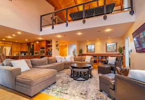 Lakefront Estate | Hot Tub | Sauna | Games | Kayak - Image 2