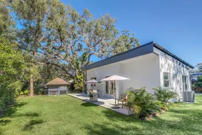 Florida HappyNest Secluded Luxury Guesthouse - Image 5