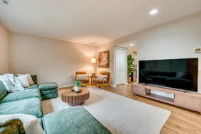 Game Room and Deck Family-Friendly Tumwater Gem - Image 5