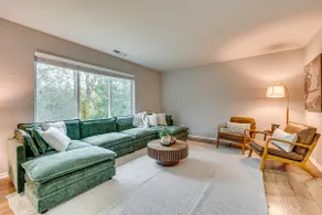 Game Room and Deck Family-Friendly Tumwater Gem - Image 4
