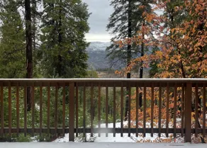 Yosemite West Home Inside Park Gates Sleeps 6 - Image 5
