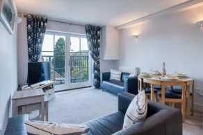 13 Rhodewood House - 2 Bedroom Apartment - Saundersfoot - Image 3