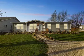Sunsets & Serenity: Port Clinton Waterfront Stay 3 Bedroom Home - Image 3