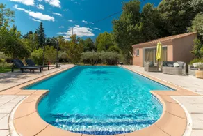Quiet Villa, Not Overlooked - Image 2
