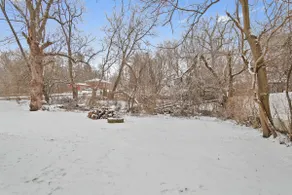 Beautiful Updated Home near Great Lakes Naval Base - Image 3