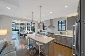 Gorgeous 5BR, 4.5BA, in town, pool, hot tub, beach - Image 4