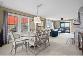 Amazing 4 Bdrm House-Lake Views, Beach, near CP - Image 5