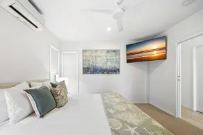 Premium 4-Bed Coastal Escape with BBQ and Pool - Image 5