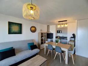 Maria apartment, sea view 8 km from Les Chantiers - Image 2