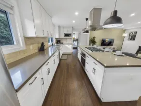 Centrally Located, Walk to Lake, Spacious | SH - Image 3