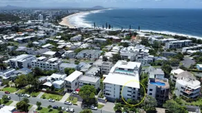 Coastal Escape | Rooftop Pool & Beach Walks - Image 3