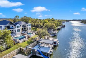 Waterside 508 and Concierge Services - Image 3