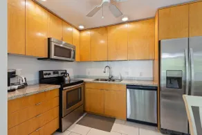 Breezy island retreat w/pool & beach, golf view - Image 3