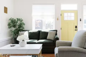 Brass Apple Cottage | Stylish, New, A/C & Wi-Fi - Image 3