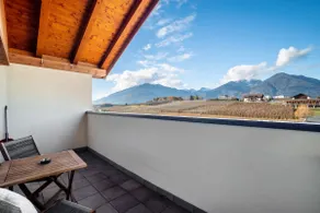 Ferienwohnung mit Grill, Terrasse und Pool | Bergblick | Perfekt für die Arbeit von Zuhause - Image 2