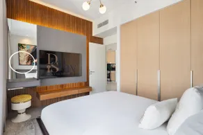 Aqua Serenity: Poolside with Community Views - Image 4