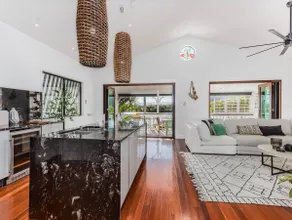 Riviera Palms - Image 5
