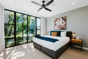 The Wine Manor - Lavish Poolside Living - Image 4